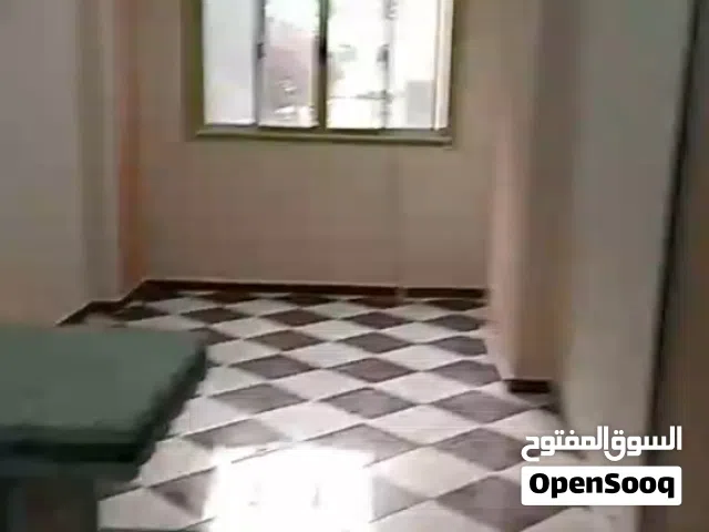 شقة 80 متر غرفة وصاله ارضي مرتفع في برج شيك يصلح بغرض السكن او عيادة او مكتب او عيادة او مخزن