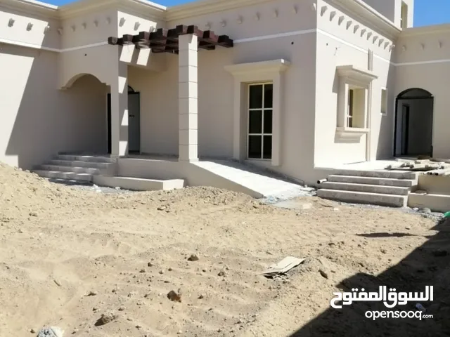 275m2 4 Bedrooms Villa for Sale in Buraimi Al Buraimi