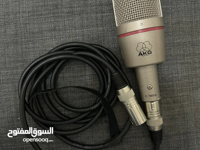 AKG C2000b microphone