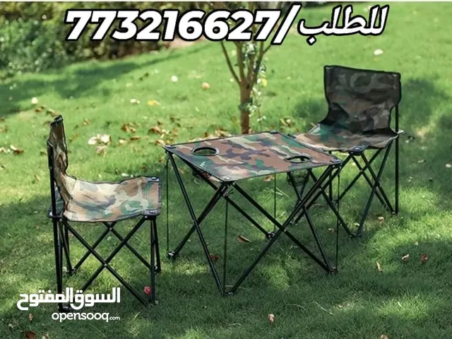 طقم رحلات مموه 2كراسي+طاوله+حقيبه لحملها وقابلات للطي وتحمل الاوزان