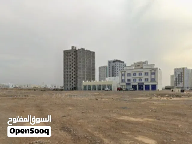 فرصة تجارية بموقع ممتاز للبيع في المعبيلة الجنوبية قريب مسقط مول