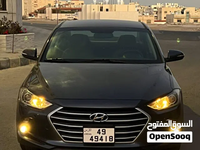2017, هيونداي, النترا, Standard