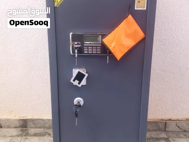 السلام عليكم ورحمة الله وبركاته خزائن للبيع