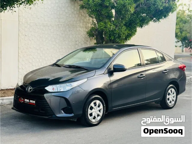 2021 Toyota Yaris MID