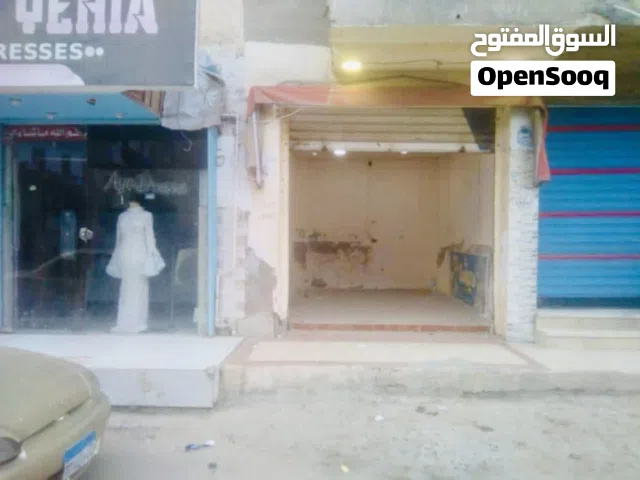 محل للبيع تمليك 14 متر منطقة سكنية وشارع تجاري حيوي تقسيم 2 شارع عباد الراحمن