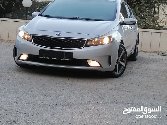 Used Kia K3 in Hebron