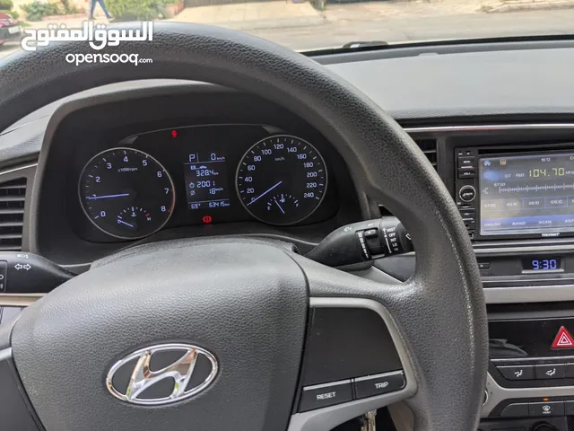 Used Hyundai Elantra in Amman