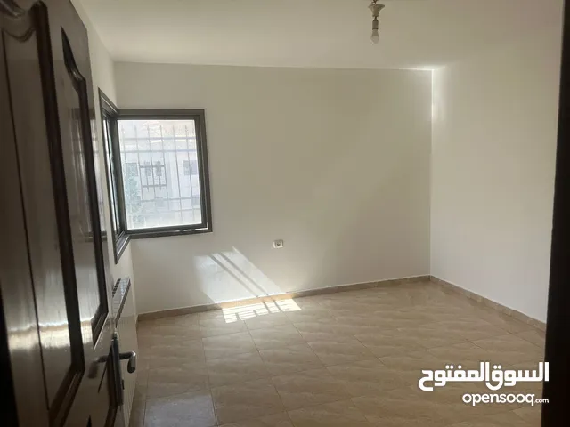 225 m2 4 Bedrooms Apartments for Rent in Ramallah and Al-Bireh Al Baloue
