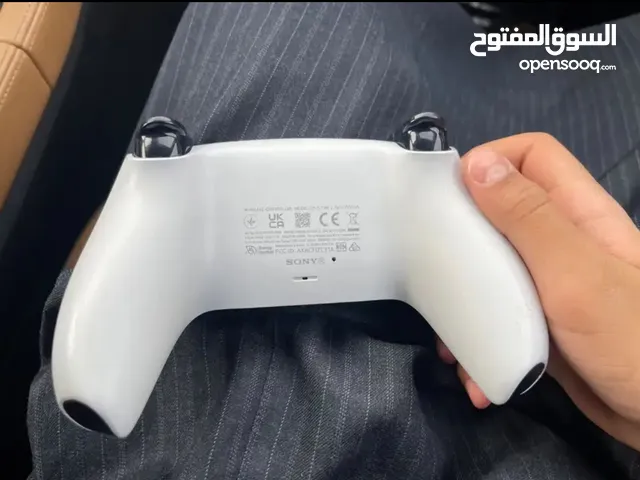 يد PS5 مستعملة