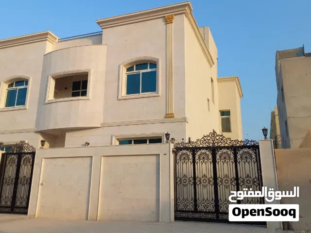 فيلا فاخرة للبيع - الروضة 3 Corner Villa فرصة مميزة للسكن العائلي