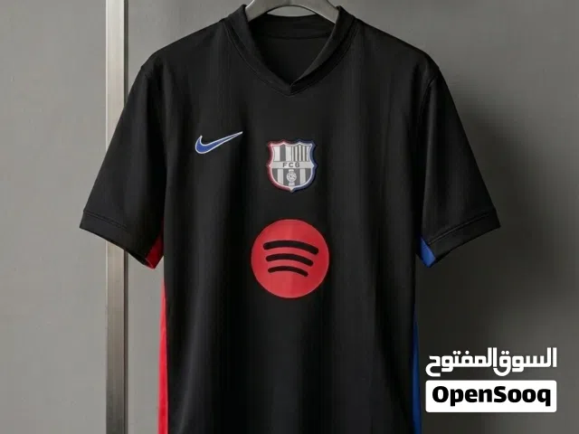 تيشرتات برشلونة الاصدار الخاص