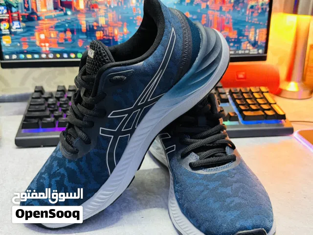 asics gel excite 8 twist  1011B399 original  size -40/5 Authentic