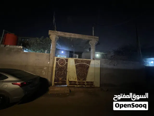السلام عليكم هذا بيت طابو زراعي المساحه 200 متر البيت طابق ونص يعني غرفه فوق وما بعده ما كامل  وهول