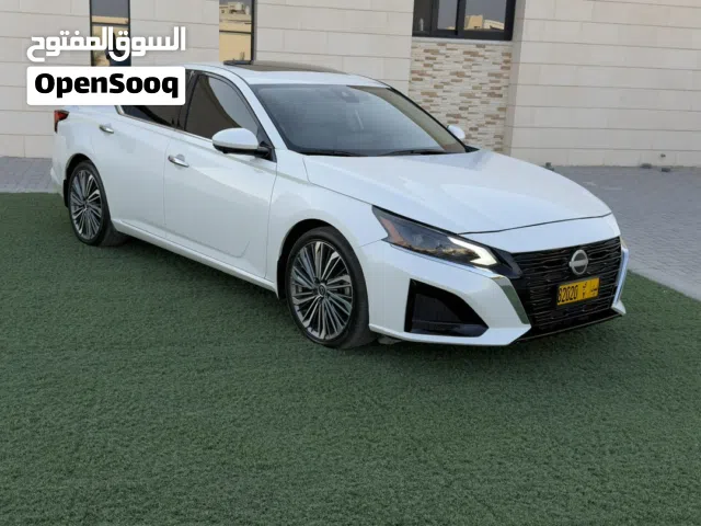 Used Nissan Altima in Buraimi