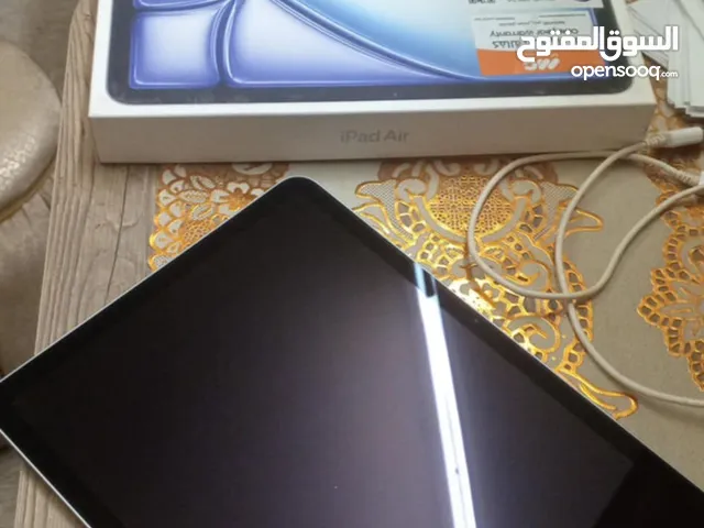 ايباد ipad air 11 (m2) 2024 مستعمال قليل جدا اخو اجديد البطاريه 100-100