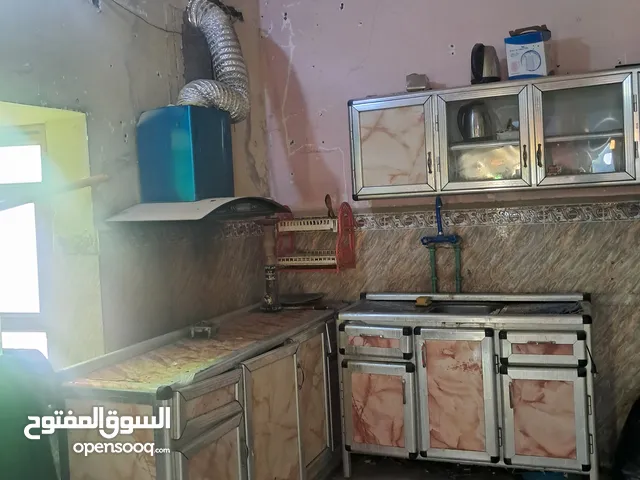 كاونتر 3 قطع للبيع مترتين ونص كلشي مابيه مكانه قبله رايدنه ب250 وبيه مجال للشراي متواجدين ع وتساب