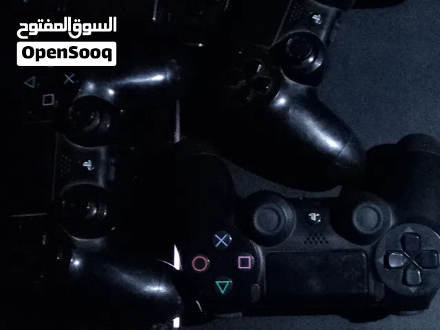 سوني 4 مع الشاشه و كل الملحقات