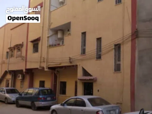منزل للبيع مكون من تلاته طوابق.