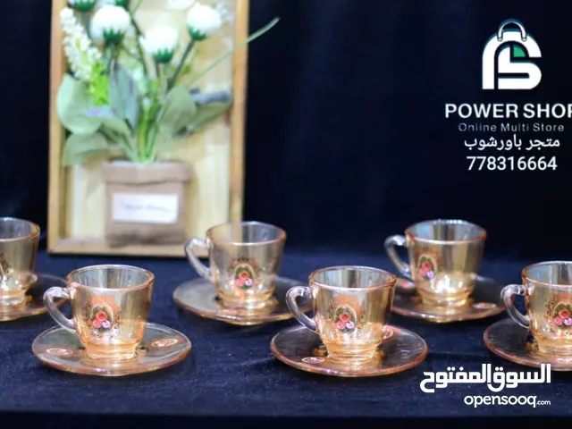 *طقم اكواب زجاح مع سياسر زجاج انيق ومميز وجذاب 12 قطعه 6اكواب و6سياسر ذهبي