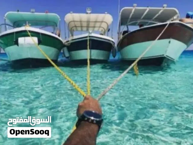 كابتن بحرية محترق يبحث عن عمل في القوارب