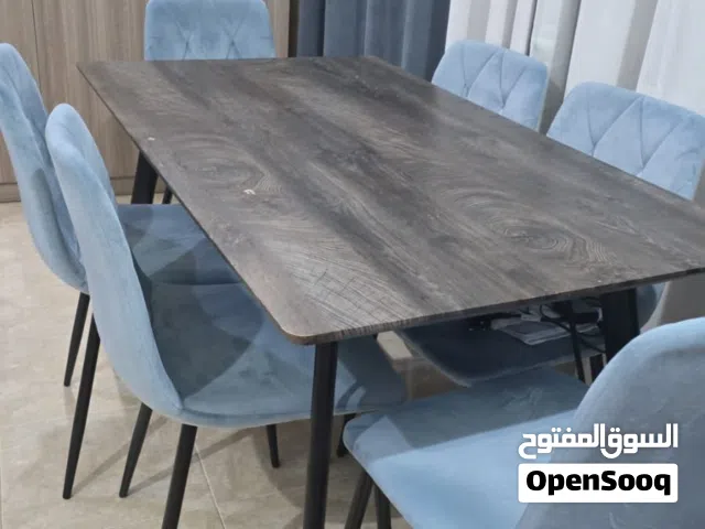 Dinning table with chairs