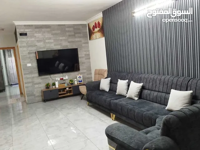 شقة مشطبة للبيع اطلالة ساحرة ع كل مدينة نابلس في دوار التعاون