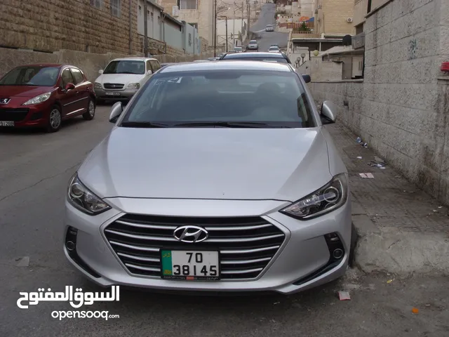 Sedan Hyundai in Amman