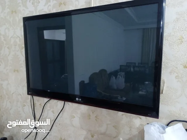 LG LED 42 inch TV in Hawally