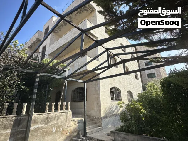 900 m2 More than 6 bedrooms Townhouse for Sale in Amman Tla' Ali