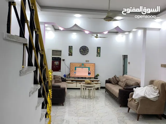 200 m2 More than 6 bedrooms Townhouse for Sale in Basra Dur Nuwab Al Dubat