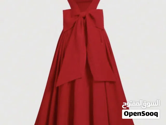 فستان احمر جديد غير ملبوس