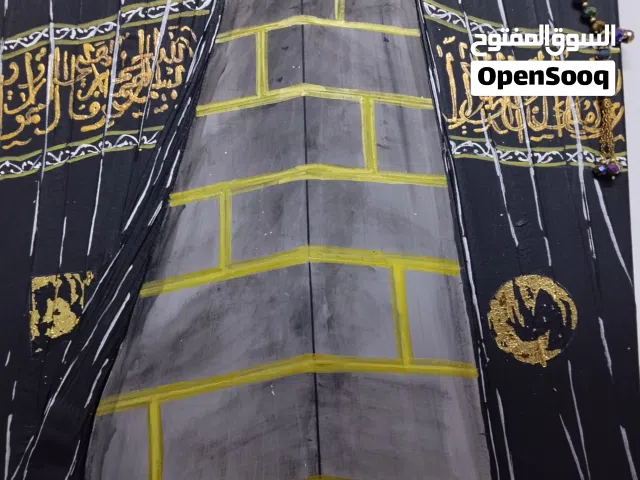 لوحات كانفس بألوان الإكريلك الزاهيه ، للبيع