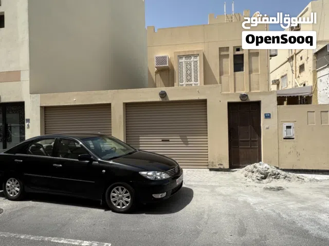 بيت للبيع في قلالي