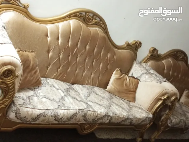 طقم كنب وغرفة نوم مستعمل للبيع