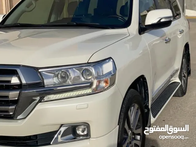 New Toyota Land Cruiser in Jeddah