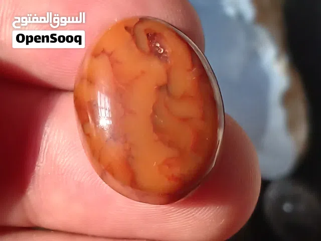 عقيق عماني طبيعي غير معالج