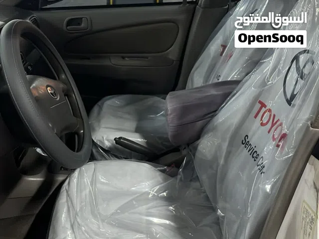للبيع تويوتا كورولا 1.6 موديل 2000 ابيض