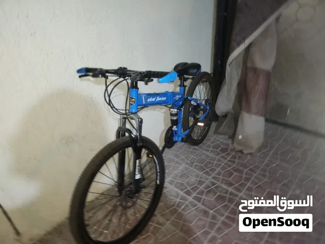 دراجة شبه جديدة