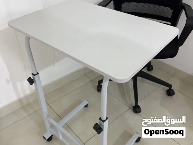 طاولة شغل او دراسة