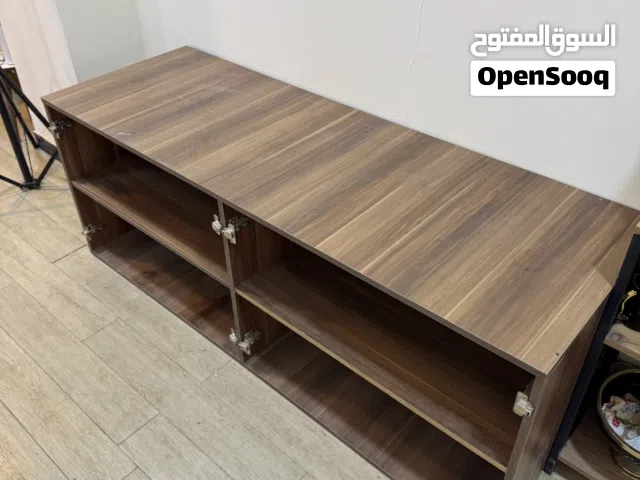 ميز تخزين .