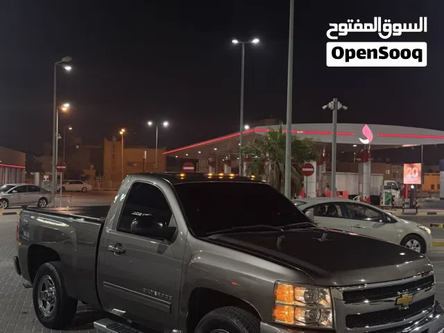 Used Chevrolet Silverado in Northern Governorate