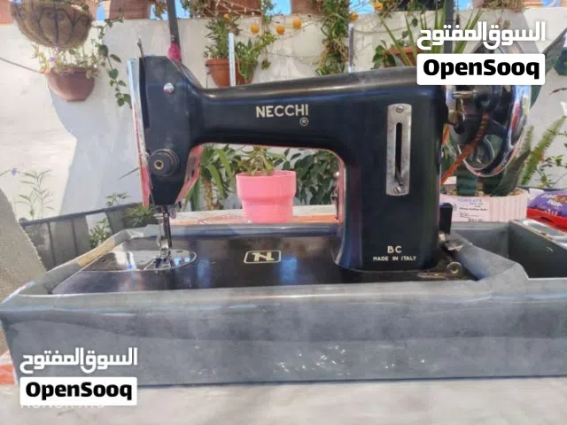 ماكينة خياطة NECCHI إيطالية أصلية بحالة ممتازة - صناعة إيطالية