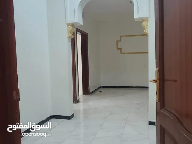 800 m2 3 Bedrooms Apartments for Rent in Sana'a Bayt Baws