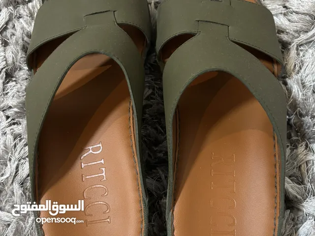 Slippers originally from ritcci نعال حق الثوب من رتسي