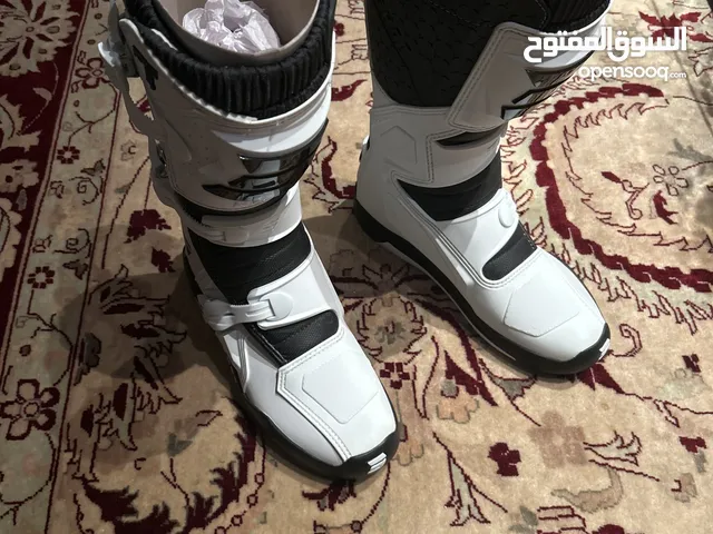 جوتي دراجه من شركه SHOT