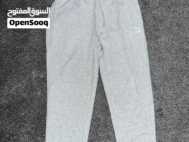 بنطلونين رياضه كاجول بالون الرمادي واحد ب استيك مقاس xl بس حجمه صغير يلبس L والثاني قصه واسعه مقاس s