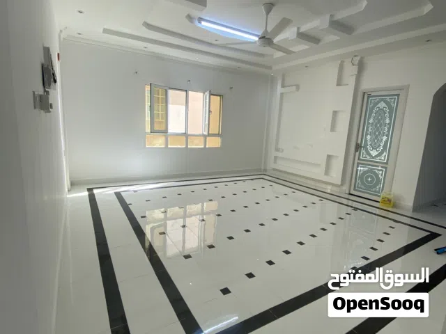 120 m2 2 Bedrooms Apartments for Rent in Muscat Al Khoud