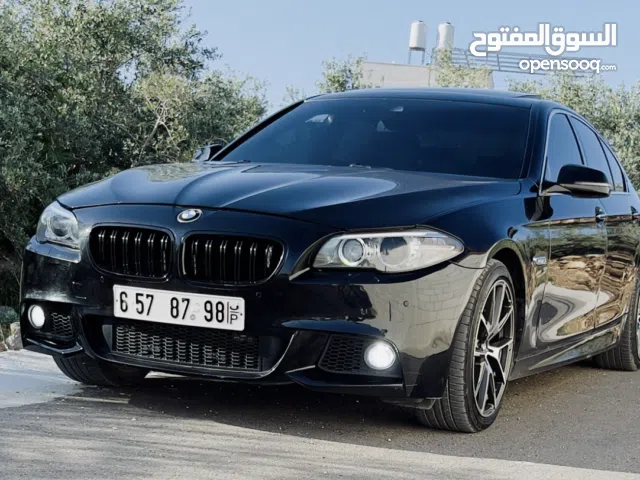 BMW 528i F10 موديل 2015 – نظيفة جدًا – فل الفل اضافات – كاش