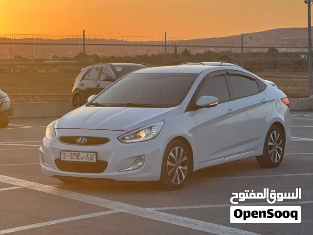 2017 هيونداي اكسنت SE