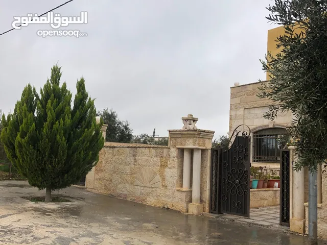 460 m2 More than 6 bedrooms Townhouse for Sale in Irbid Hibras